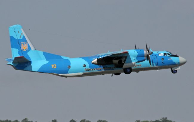 У ВМС заявили, що продовжать польоти після обстрілу українського літака