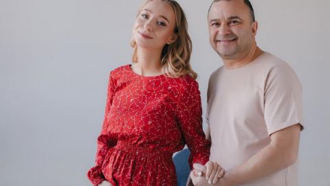 Вагітна дружина Віктора Павліка показала кругленький животик (відео)