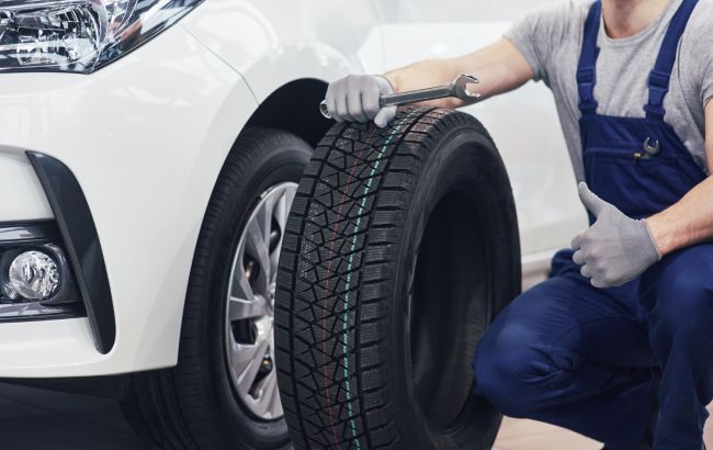 Потрібно їхати на СТО: водіям назвали основні ознаки, які вказують на пошкодження шин