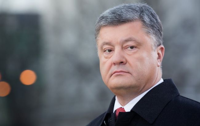 Порошенко поручил усилить охрану военных объектов в связи с взрывами в Балаклее