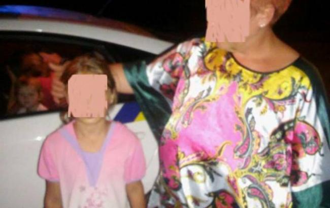 Житомирская полиция нашла девочку, прятавшуюся на улице от родителей