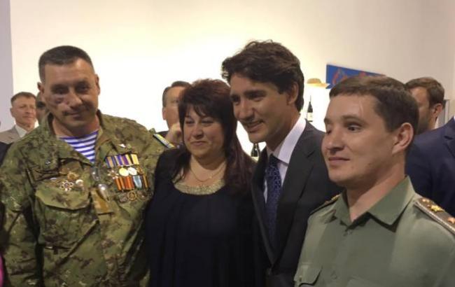 Премьер Канады встретился с украинскими военными