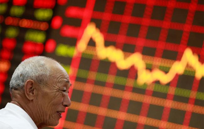 Китай ужесточил контроль за движением капитала, - WSJ