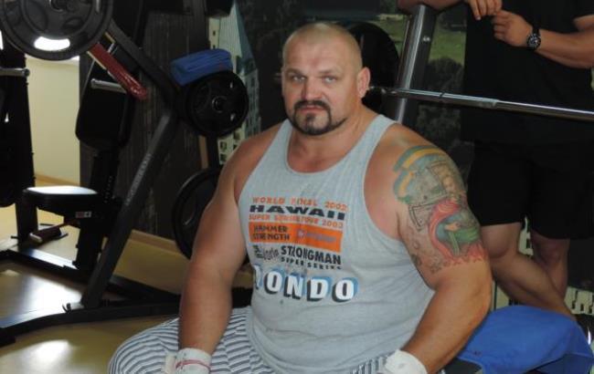 Найсильніший українець Василь Вірастюк потрапив у лікарню