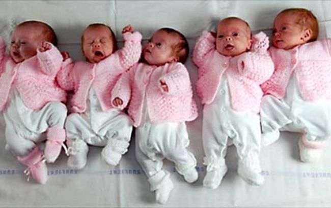В США родились первые в истории страны девочки-пятерняшки