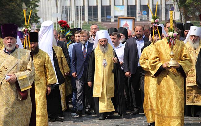 Поліція підбила підсумки хресної ходи у Києві: порушено одну справу