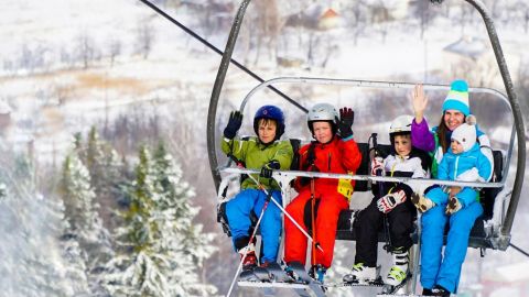 Від 500 гривень на день: куди поїхати на гірськолижні курорти Львівської області взимку