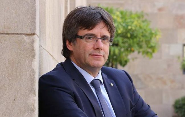 Испанские прокуроры намерены арестовать Пучдемона в Швейцарии