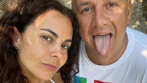 Каменских показала забавное видео, как Потап работает лопатой