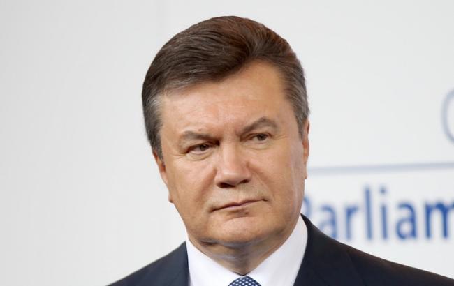 Суд у Києві продовжив засідання у справі про держзраду Януковича