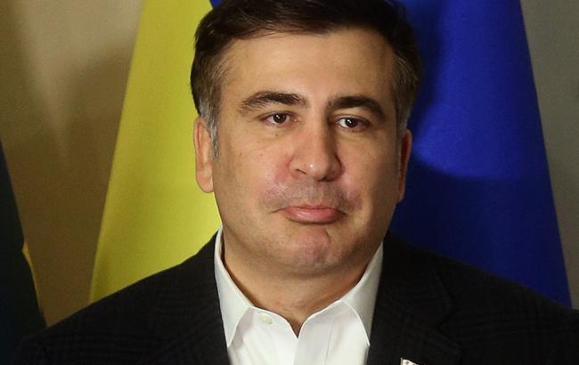 Путину сейчас не выйти из-под санкций, - Саакашвили