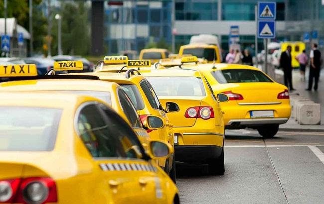 Фирменное такси аэропорта Жуляны неприятно удивило ценами