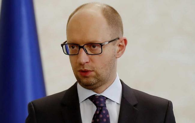 Яценюк дав 3 дні на допомогу постраждалим від бойовиків в Маріуполі та Краматорську