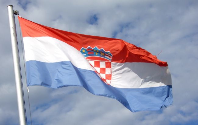 Хорватія продовжила до середини серпня обмеження на в'їзд українців