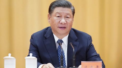 Влада Китаю дозволить сім'ям мати трьох дітей