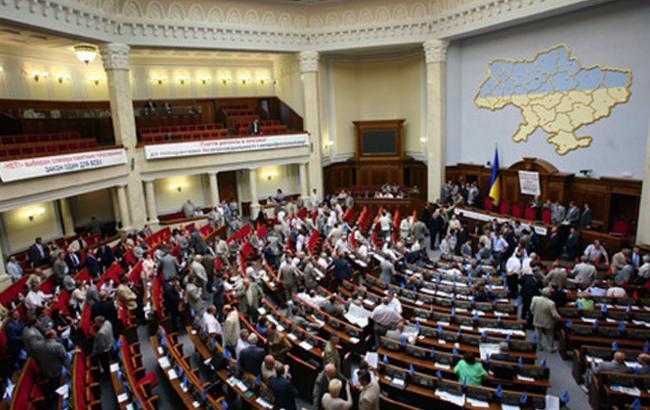 Парламент прийняв закон щодо автошляхів оборонного значення