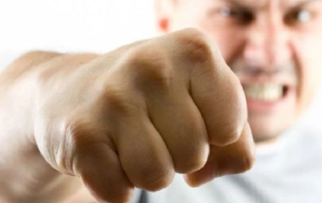 В мережі опублікували запис нападу на волонтера Котляренка, вчинене кандидатом у депутати Дідовцем