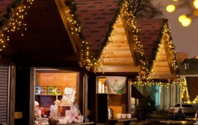 На Контрактовій площі обмежено рух автомобілів до 14 січня, - КМДА