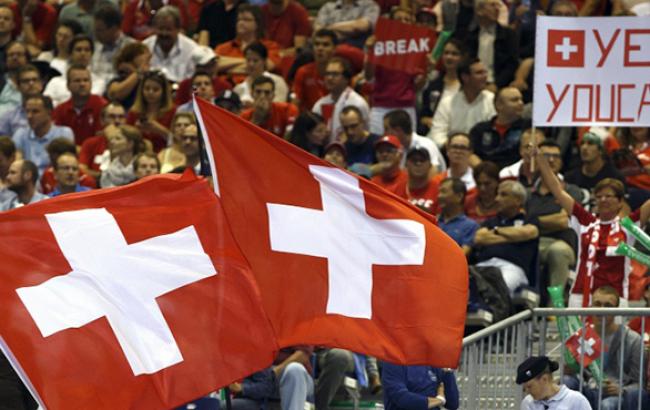В Швейцарии проходит референдум по "золотым" вопросам