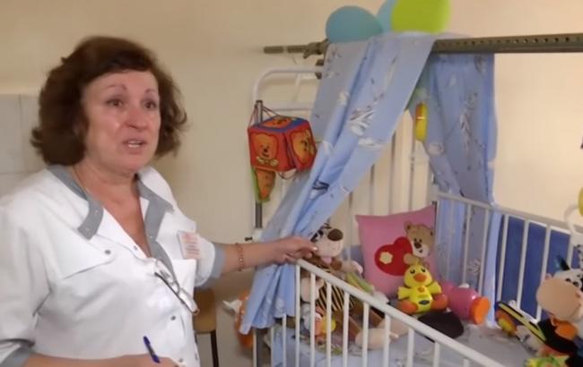 В Каменском врачи не хотят отдавать ребенка горе-матери (видео)