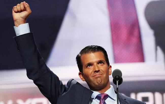 Трамп помогал сыну подготовить заявление по встрече с российским адвокатом, - Белый дом