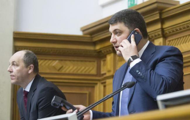 Порошенко ввел Гройсмана и Парубия в СНБО