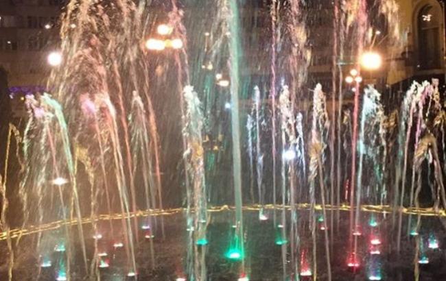 В Киеве появился светомузыкальный фонтан