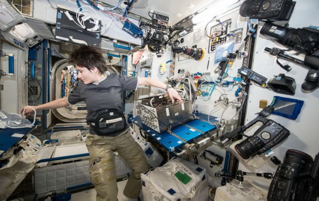 Росія може скоротити чисельність свого екіпажу на МКС через економію