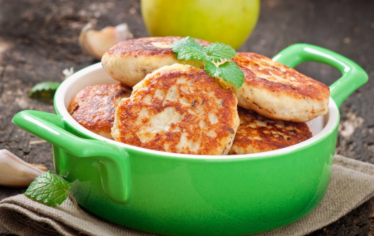 Набридли звичайні котлети? Спробуйте приготувати цю смачну альтернативу