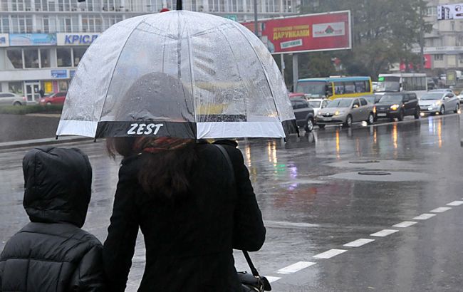 Синоптики прогнозируют сильные дожди и порывы ветра в Украине