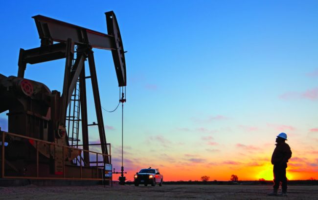 Ціна нафти Brent піднялася вище 54 доларів за барель