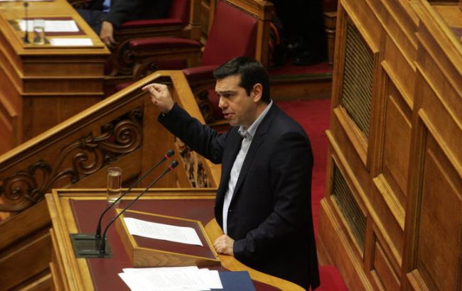 Парламент Греции разрешил проведение референдума