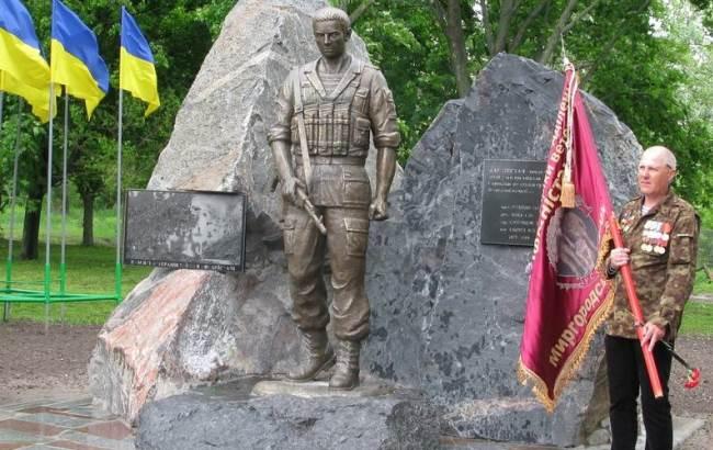 В Украине могут снести памятники воинам-афганцам