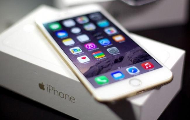 ГФС заявила об изъятии более 200 поддельных Apple в Днепропетровске и Запорожье