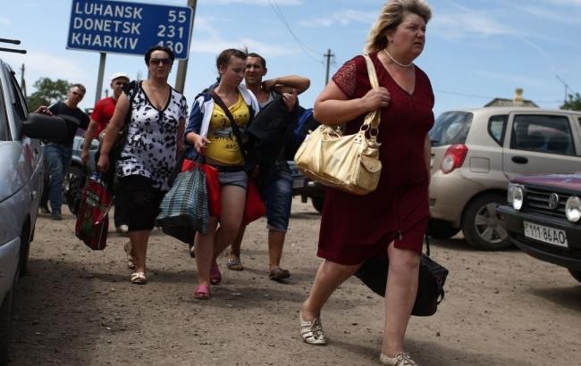 ГСЧС зарегистрировала более 1,04 млн переселенцев из Крыма и Донбасса