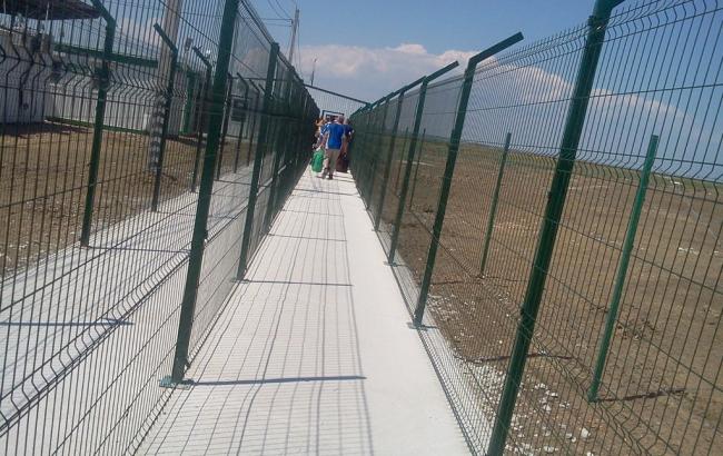 Огорожа адміністративного кордону і приватних територій