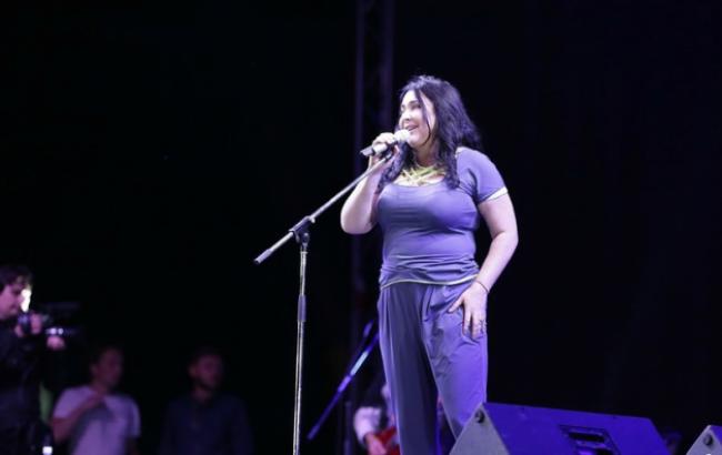 Лолита на концерте в Керчи исполнила песню "Океана Эльзы"