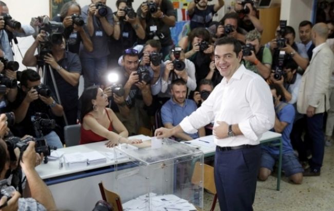 Референдум в Греції проходить без пригод, - МВС