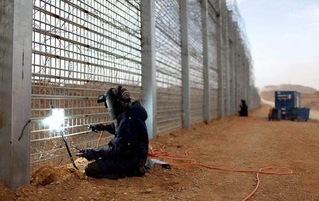 Венгрия построит стену на границе с Румынией