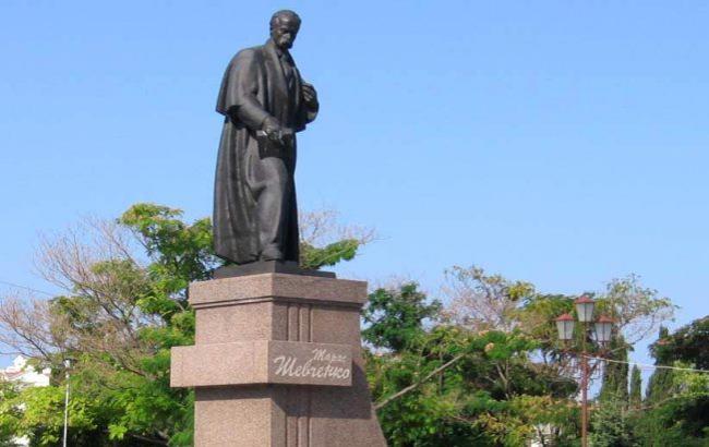 "Мы теперь в России": в Севастополе хотят снести памятник Шевченко