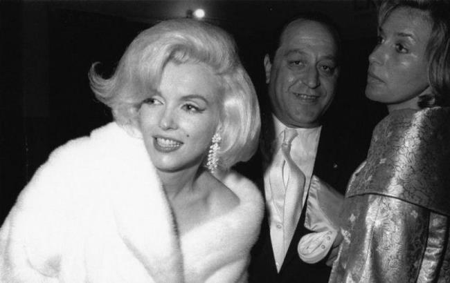 Платье Мэрилин Монро ушло с молотка почти за 5 млн долларов