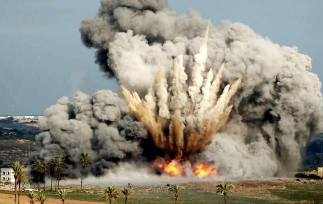 В результате авиаудара сирийских ВВС в районе Дамаска погибли 23 человека