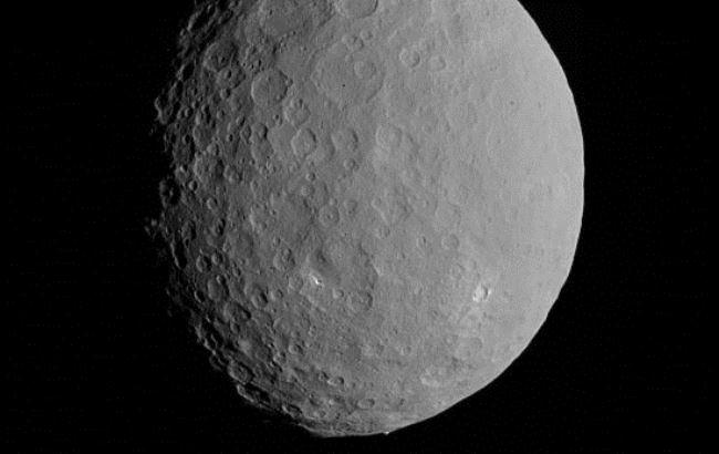 NASA впервые обнародовало полноцветные снимки Цереры