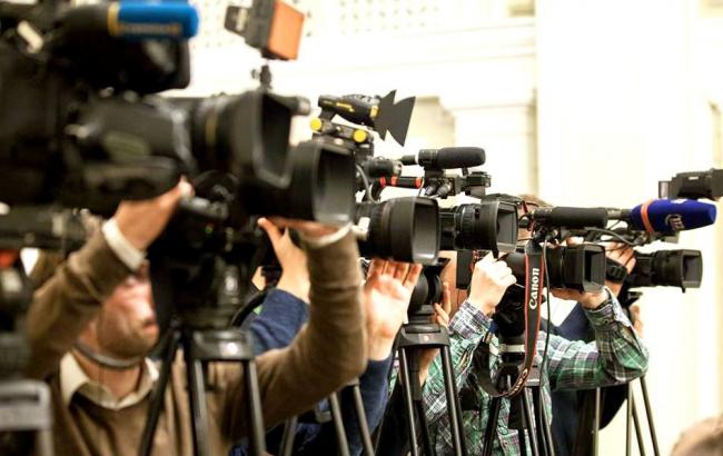 В ЕС констатировали рост случаев угроз и насилия против журналистов в мире