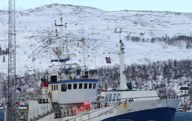 Берегова охорона Норвегії затримала судно РФ