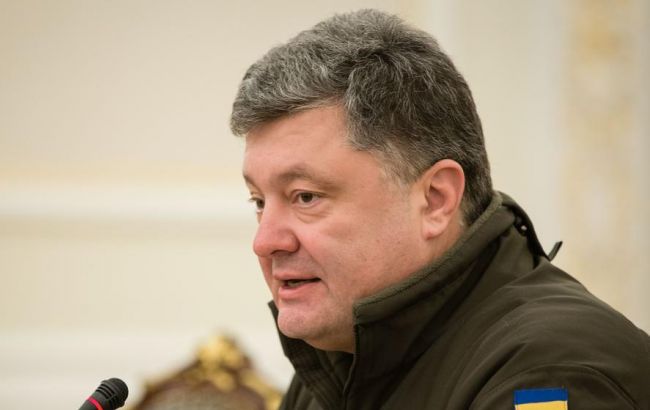 ЗСУ отримали близько 2 тисячі одиниць техніки у 2016, - президент