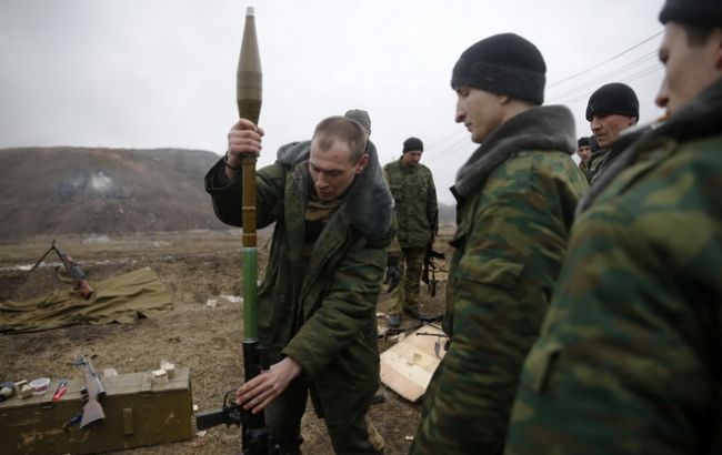 Бойовики з мінометів обстріляли військових на Донецькому і Маріупольському напрямках
