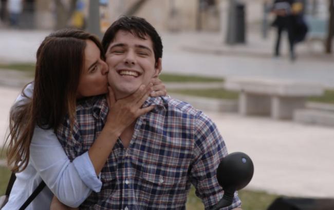 "Пристебніть ремені": в український прокат вийшов фільм про італійських пристрастях