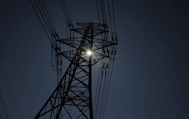 Оптова ринкова ціна на електроенергію зросте на 1% із 1 квітня, - НКРЕ