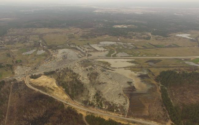В Житомирской области выявлены 11 мест незаконной добычи янтаря